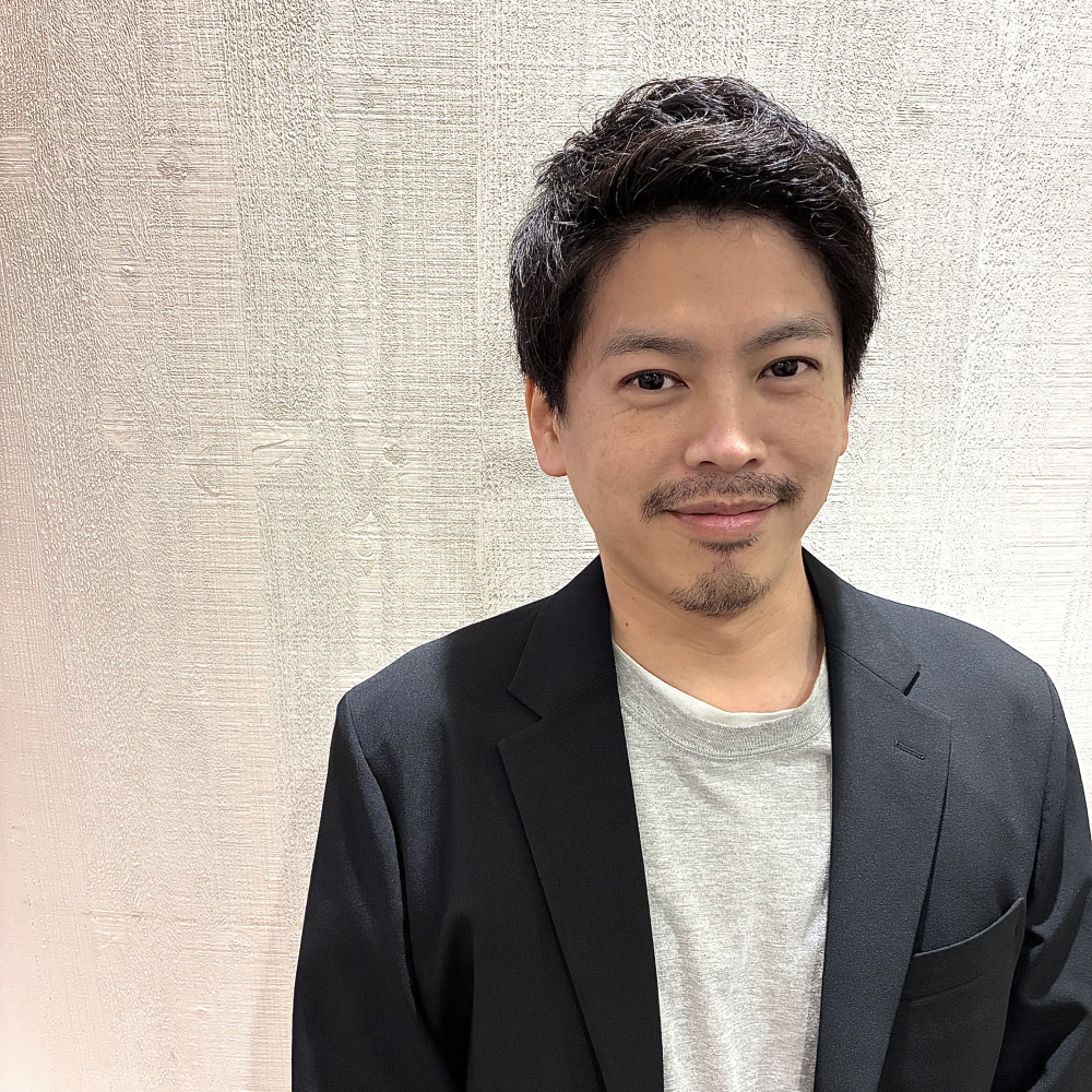 酸性縮毛矯正専門技師 Takaya(タカヤ)